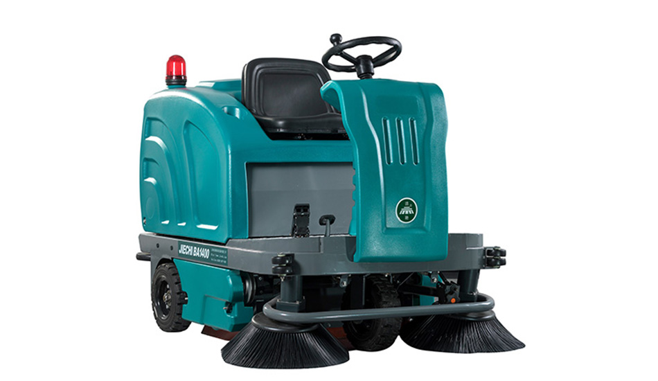 Auto scrubber dryer battery care